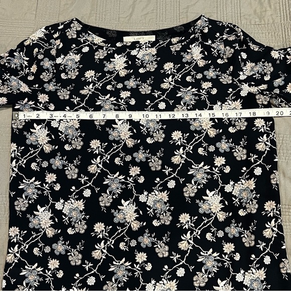 Loft Womens Blouse Size Small Blue Pink Floral Shirt 3/4 Flare Sleeve - Picture 4 of 8